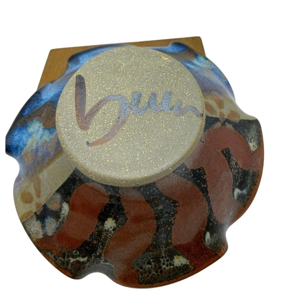 Studio Pottery Drip Glaze‎ Vase with Metal Flower Frog Artist Signed 6.5